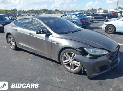 Главная 9 2013 tesla model s 5yjsa1ag0dfp08215 1